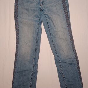 Eddie Bauer Blue Embroidered Women's Jeans size 4